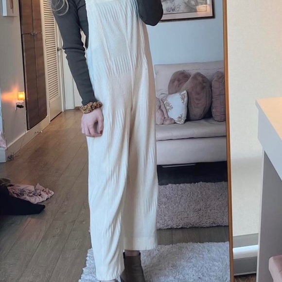 Urban outfitters cream body suit - Picture 2 of 4